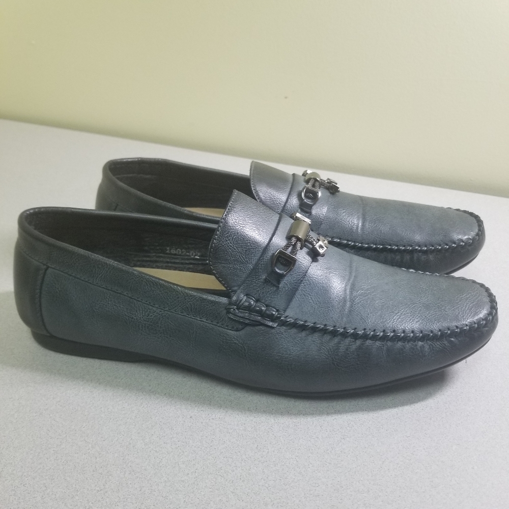 LIKE NEW Adolfo Loafers